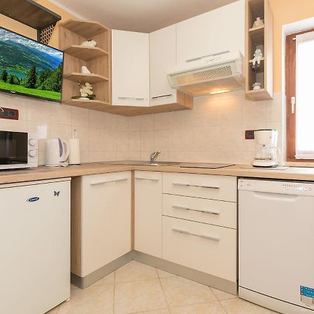 Apartments Davorka Пореч Экстерьер фото