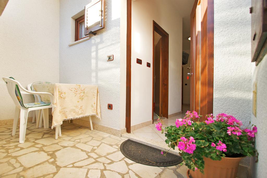 Apartments Davorka Пореч Экстерьер фото