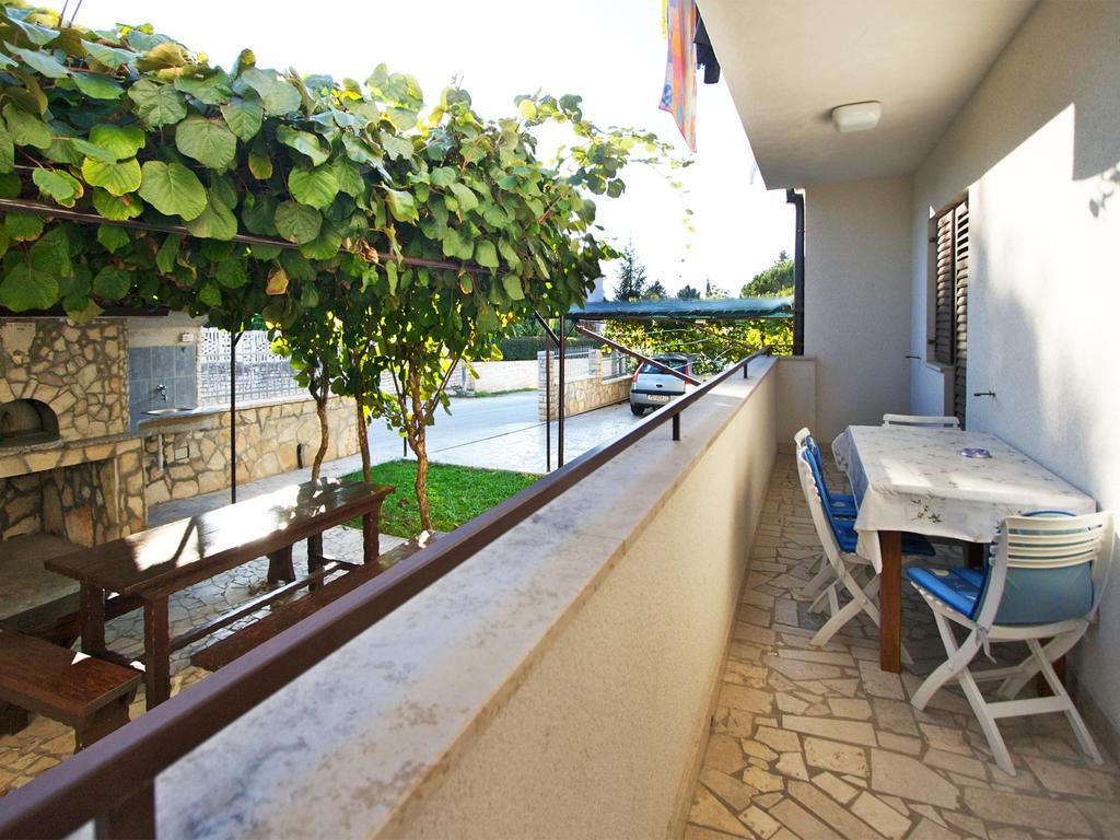 Apartments Davorka Пореч Экстерьер фото