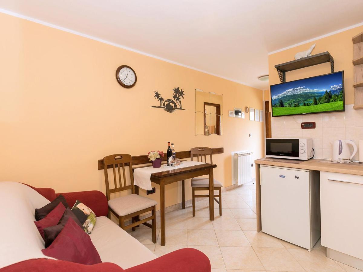 Apartments Davorka Пореч Экстерьер фото